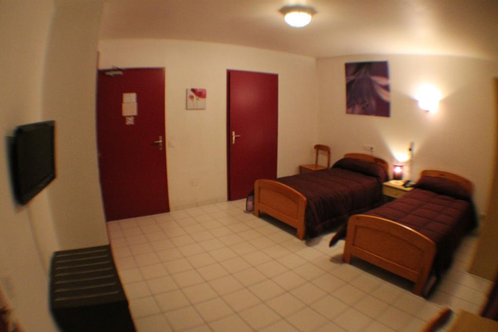 Hotel De La Pomme De Pin Vieux-Boucau-les-Bains Zimmer foto